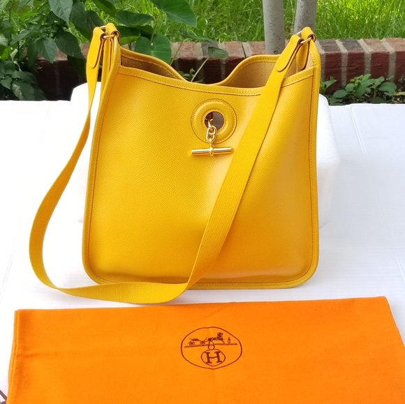 HERMES Courchevel Vespa PM Soleil Jaune - Picture 2 of 16